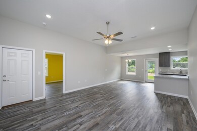 6027 Colton Blaine Ct, Crestview, FL 32539 - photo 6