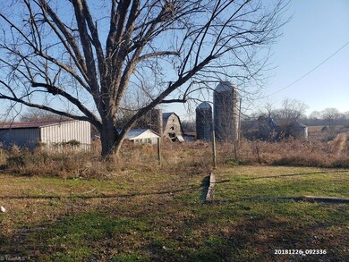 3789 Osborn Mill Rd, Asheboro, NC 27205 - photo 3