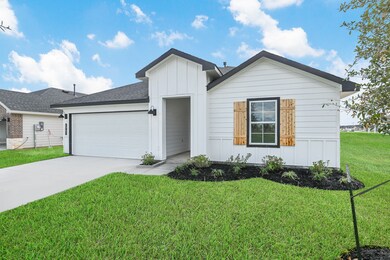 1707 Perch St, Alvin, TX 77511 - photo 3