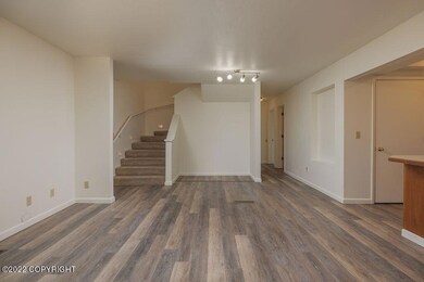 002_2022.07.18 . 324 E Manor Ave