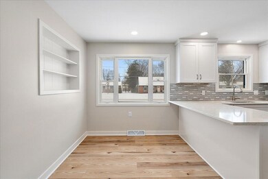 16-1674 Rosewood St-16