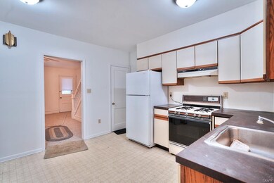 1531 W Tilghman St, Allentown, PA 18102 - photo 7