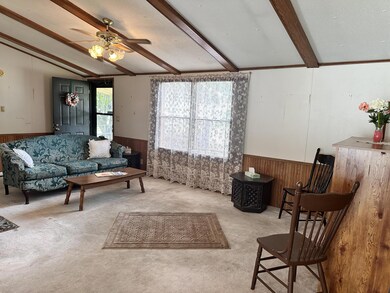 301 Ridgeview Dr, Circleville, OH 43113 - photo 5