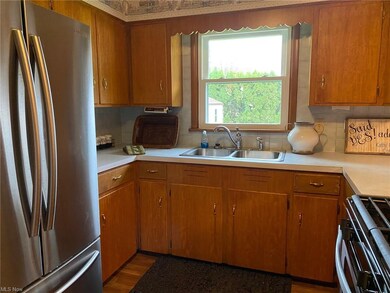 1655 Hagey Dr, Barberton, OH 44203 - photo 2