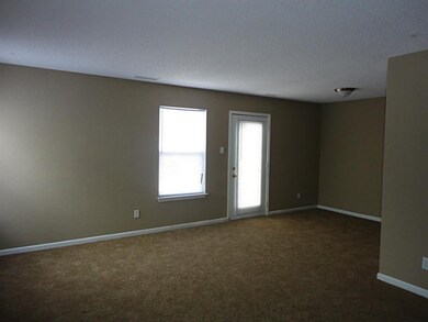 4554 Redcliff Ln S, Plainfield, IN 46168 - photo 2
