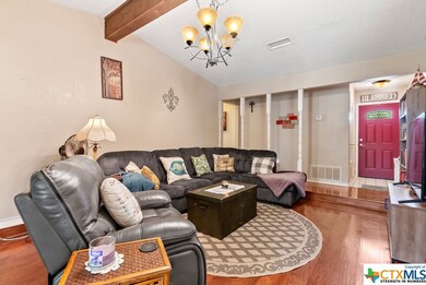 211 E Hogan Dr, Copperas Cove, TX 76522 - photo 5