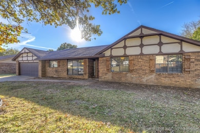 405 Mockingbird Ln, Wagoner, OK 74467 - photo 3