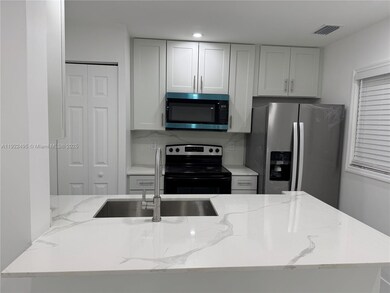 9726 Hammocks Blvd unit 20326, Miami, FL 33196 - photo 2