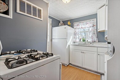 26 Bay Ave, North Middletown, NJ 07748 - photo 6
