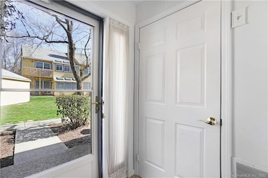 1400 Hartford Turnpike unit 25, North Haven, CT 06473 - photo 4