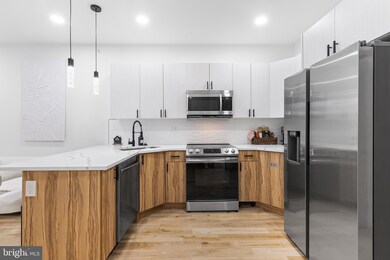 647 N 41st St unit C, Philadelphia, PA 19104 - photo 5