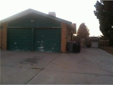 15347 Fairwood Ct, Horizon City, TX 79928 - photo 3