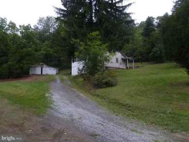 296 New Hope Rd, Berkeley Springs, WV 25411 - photo 4