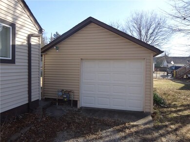 347 Emma St, Franklin, IN 46131 - photo 4