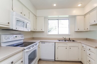 4515 Enchantedgate Dr, Spring, TX 77373 - photo 2