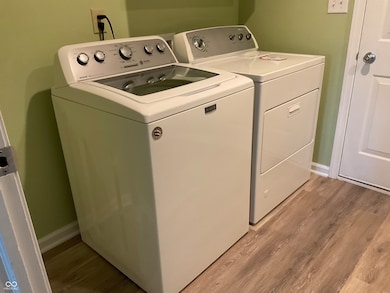 65 Dunn Ct, Trafalgar, IN 46181 - photo 6