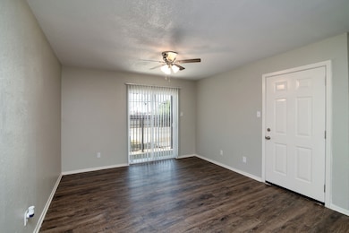 8045 W Elizabeth Ln unit 105, Fort Worth, TX 76116 - photo 5