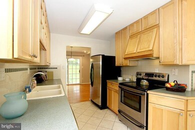 4518 Bestor Dr, Rockville, MD 20853 - photo 7