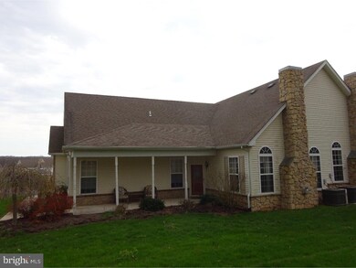 1106 Bordeaux Ln, Pennsburg, PA 18073 - photo 4