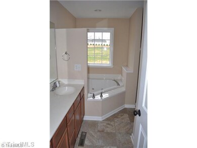 Master Bath/Spa.