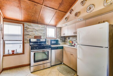 012_Kitchen
