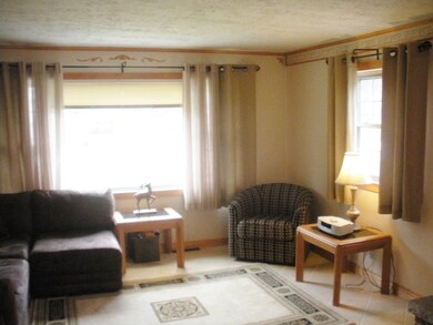 36 Waterville Dr, MerriMacK, NH 03054 - photo 4