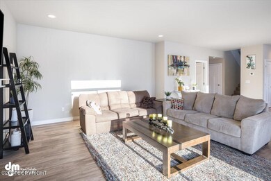 07-Living Room_IMG_9832-Edit