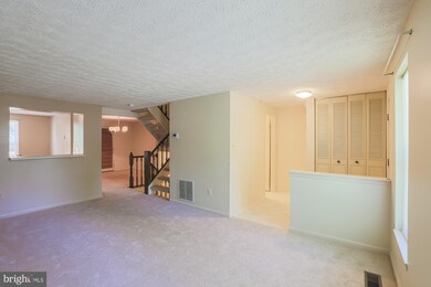 3603 Autumn Glen Cir, Burtonsville, MD 20866 - photo 4