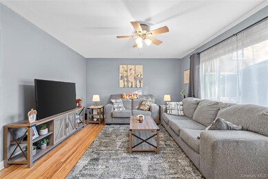 51 Edmunton Dr unit F17, North Babylon, NY 11703 - photo 5