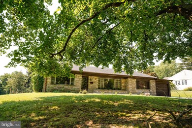 207 Brookthorpe Cir, Broomall, PA 19008 - photo 4