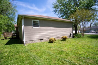 202 W Taylor St, Manchester, TN 37355 - photo 6