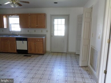 1511 Cedar St, Pocomoke City, MD 21851 - photo 6
