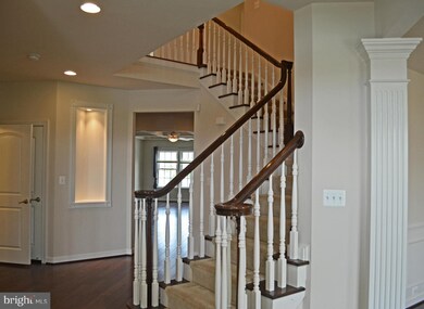 42577 Voormeade Terrace, Chantilly, VA 20152 - photo 5