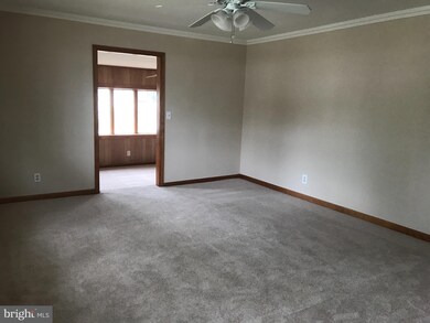 271 Meadow Rd, Pasadena, MD 21122 - photo 3