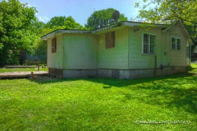 707 Madison St, Manchester, TN 37355 - photo 6