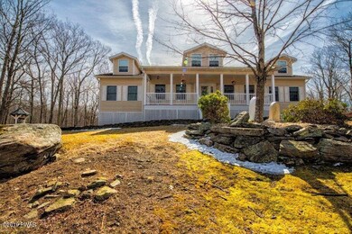 105 Boulder Dr, Hawley, PA 18428 - photo 2