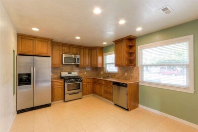 849 Riker St, Salinas, CA 93901 - photo 2