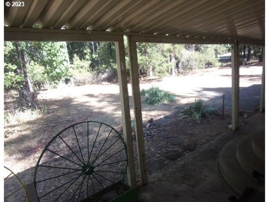 269 Opal Ln, Grants Pass, OR 97526 - photo 4