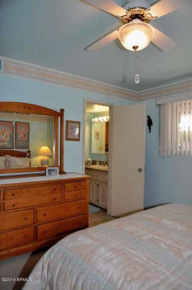 Master Bedroom2
