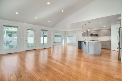 1577 Tamarack St, Fruitland, ID 83619 - photo 7