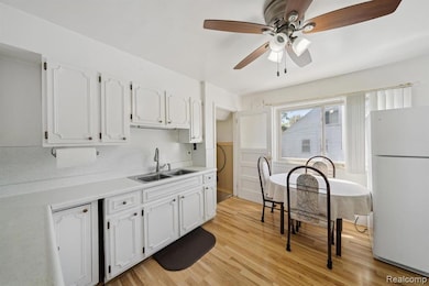 8282 Plainview Ave, Detroit, MI 48228 - photo 2