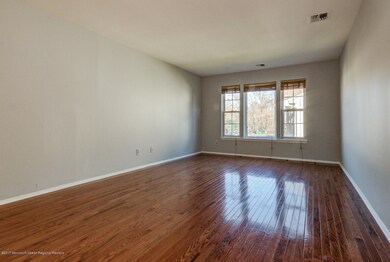 65 County Rd Clifford NJ 07721-large-006