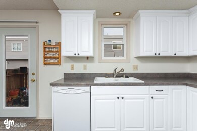 4010 Reka Drive F5 Anchorage-large-008-K