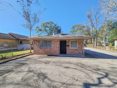 8312 Lavender St unit C, Houston, TX 77016 - photo 2