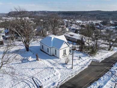 212 Division St, Hannibal, MO 63401 - photo 4