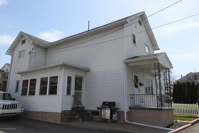 4 E Oak St, Pittston, PA 18640 - photo 2