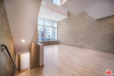 717 N Highland Ave unit 13, Los Angeles, CA 90038 - photo 7