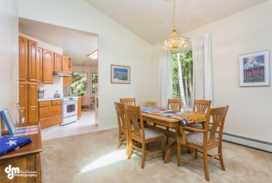 Sitting Room/Formal Dining
