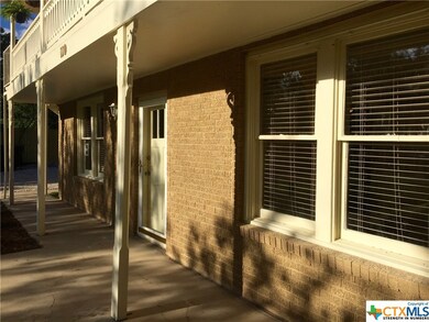 110 N Endicott St unit A, San Marcos, TX 78666 - photo 2