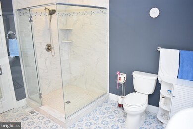 207 Old English Oak Ct, Linthicum Heights, MD 21090 - photo 3